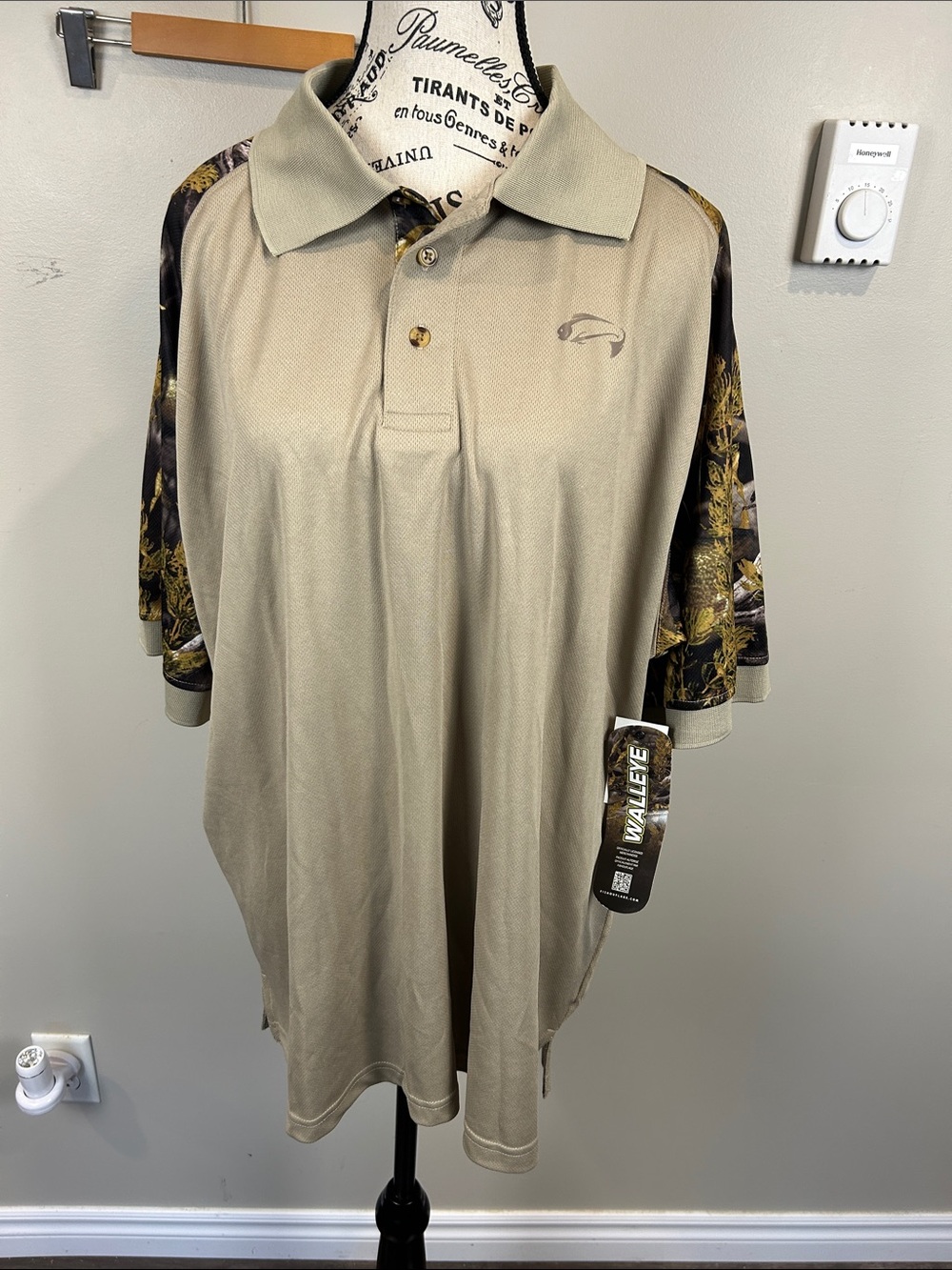Fishouflage Walleye Camo Fishing Performance Polo Shirt Men’s 2XL NWT READ